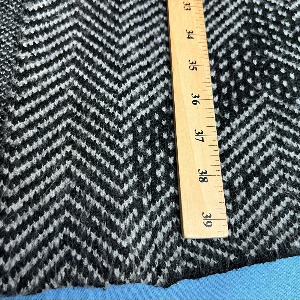 Laura Black & Grey Chevron Knit Long Cardigan with drop in pocket size medium - Picture 8 of 8